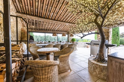 Luxury Villa Photo #11