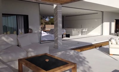 Luxury Villa Photo #8
