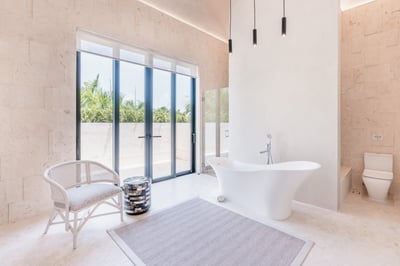 Luxury Villa Photo #43