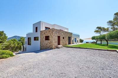 Luxury Villa Photo #11