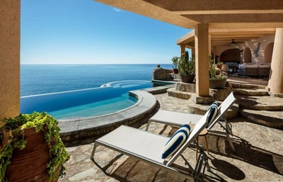Luxury Villa Photo #4