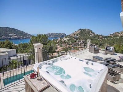 Luxury Villa Photo #2