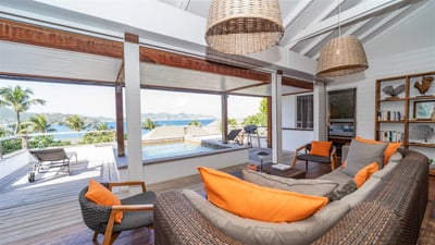 Luxury Villa Photo #7