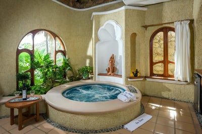 Luxury Villa Photo #24