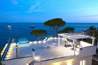 Luxury Villa Photo #7