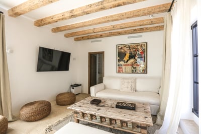Luxury Villa Photo #29