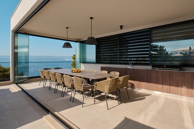 Luxury Villa Photo #22