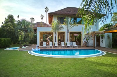 Luxury Villa Photo #9