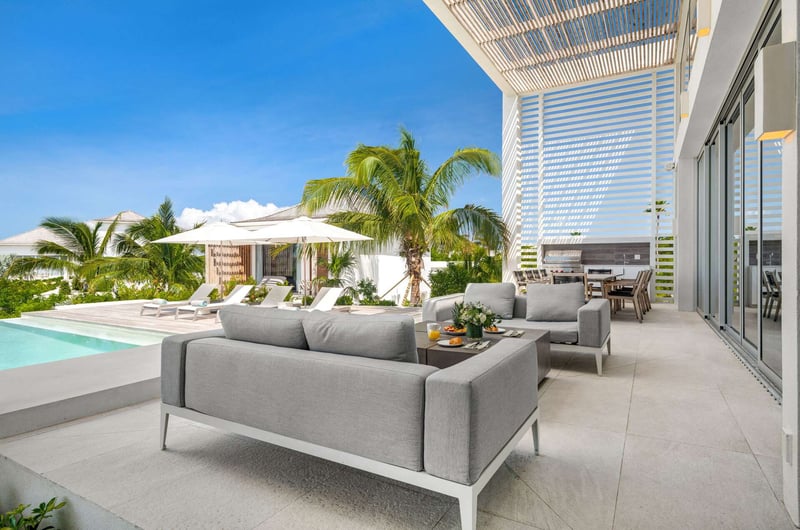 Beach Enclave Grace Bay 6 BDM Premium Ocean View Villa