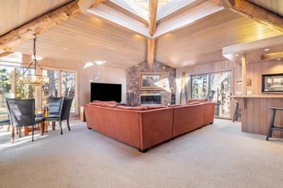Luxury Villa Photo #13
