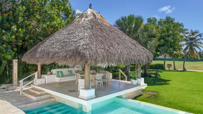 Luxury Villa Photo #5