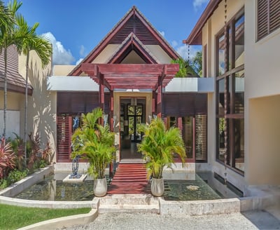 Luxury Villa Photo #60