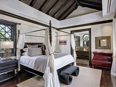 Luxury Villa Photo #24