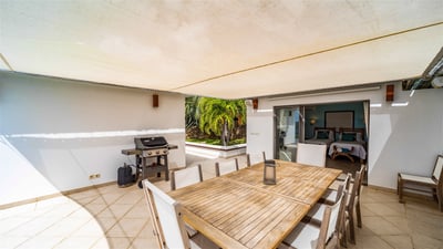 Luxury Villa Photo #14