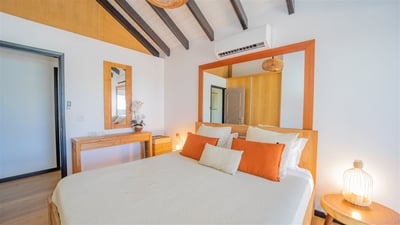 Luxury Villa Photo #39
