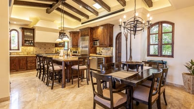Luxury Villa Photo #8