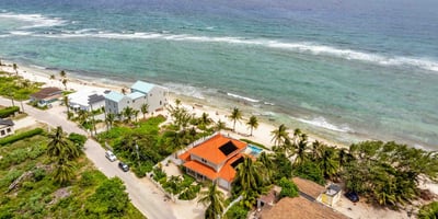 Luxury Villa Photo #38