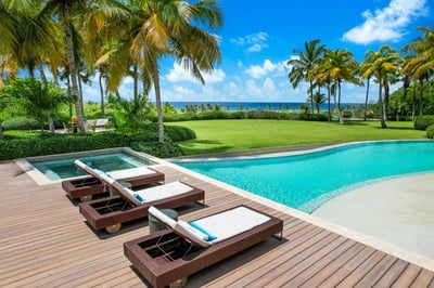Luxury Villa Photo #9
