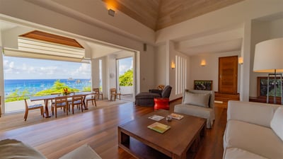 Luxury Villa Photo #15