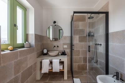 Luxury Villa Photo #35