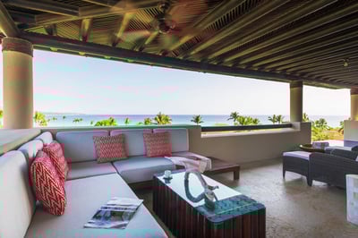 Luxury Villa Photo #7