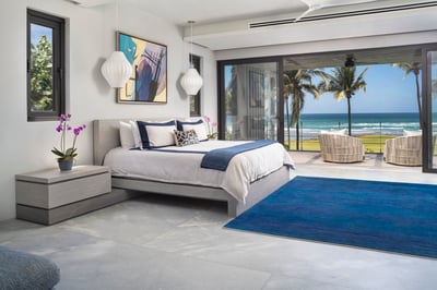 Luxury Villa Photo #37