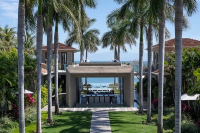 Luxury Villa Photo #16