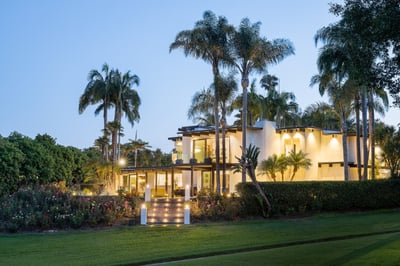 Luxury Villa Photo #10