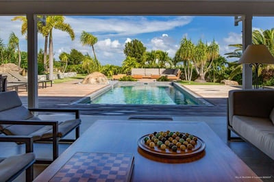 Luxury Villa Photo #18