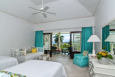 Luxury Villa Photo #15