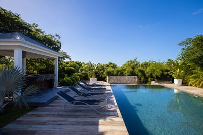 Luxury Villa Photo #11