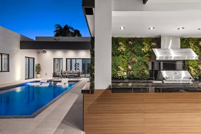 Luxury Villa Photo #4