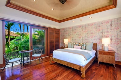 Luxury Villa Photo #24