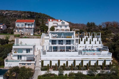 Luxury Villa Photo #2