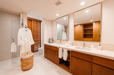 Luxury Villa Photo #28