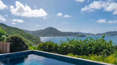 Luxury Villa Photo #10