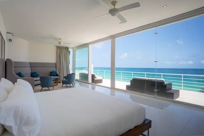 Luxury Villa Photo #44