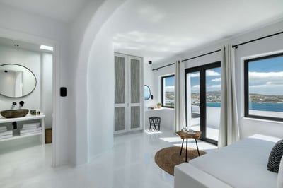 Luxury Villa Photo #19
