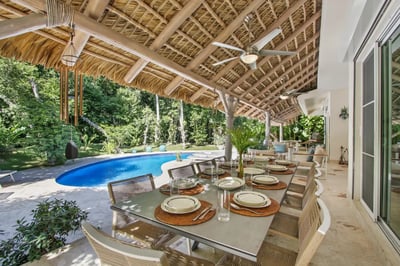 Luxury Villa Photo #11