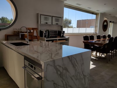 Luxury Villa Photo #9
