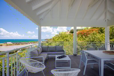 Luxury Villa Photo #8