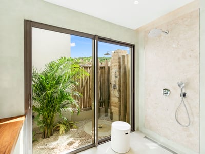 Luxury Villa Photo #41
