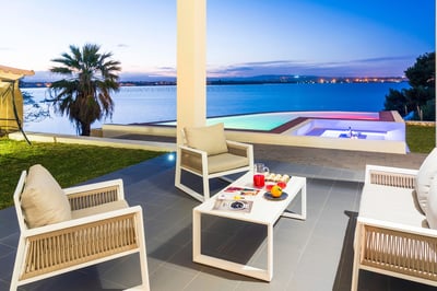 Luxury Villa Photo #8