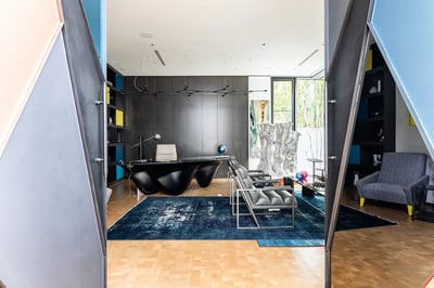 Luxury Villa Photo #23