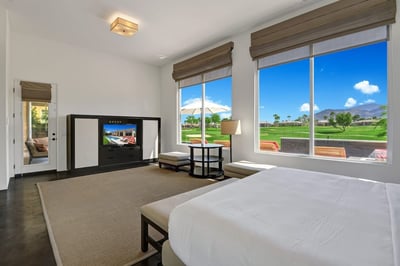 Luxury Villa Photo #23