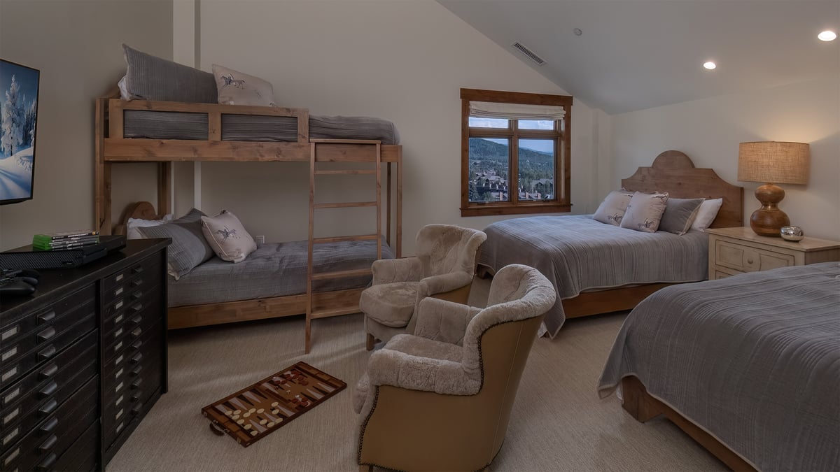 Summit Peak Penthouse