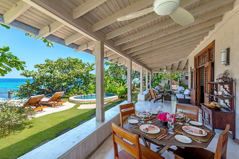 Hidden Bay by the Sea