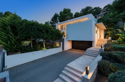 Luxury Villa Photo #25