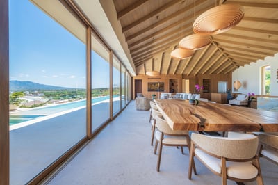 Luxury Villa Photo #22