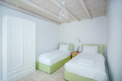 Luxury Villa Photo #31